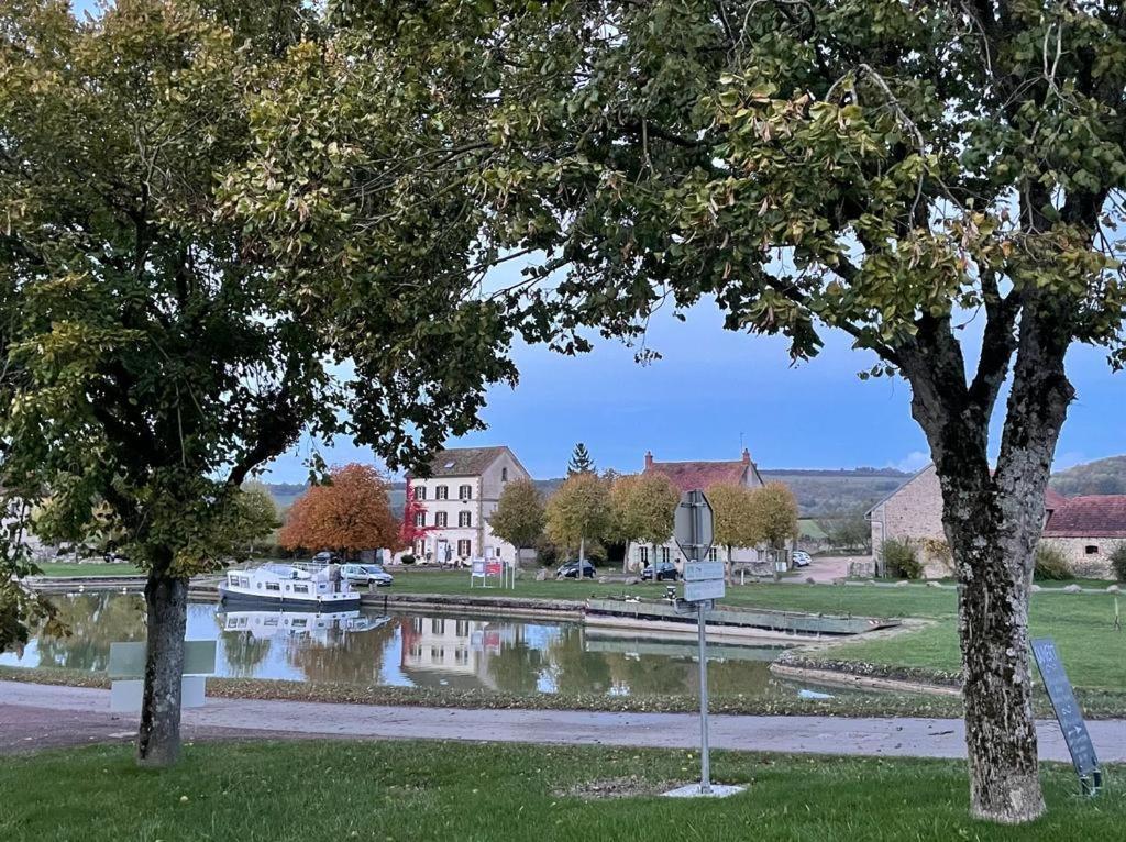 La Maison Du Canal Clamerey Luaran gambar